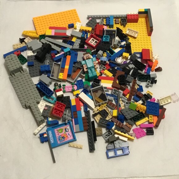 Great colorful lot of Lego pieces.  A huge variety of pieces. - Picture 1 of 8